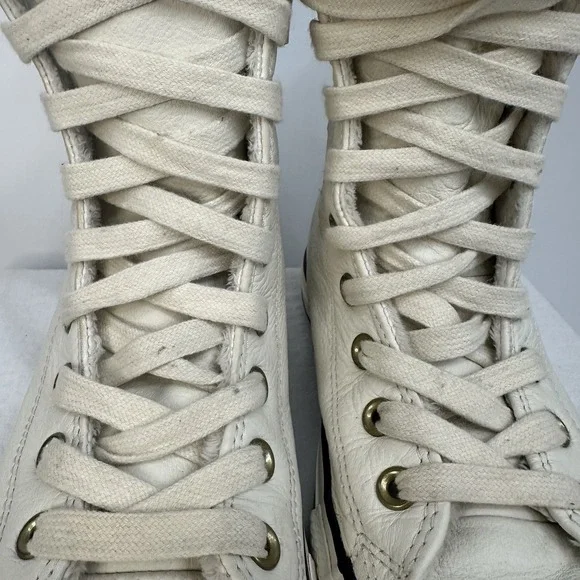 Converse Women's Size 8 Ivory Leather High Rise High Top Lined Lugged Back Zip - Picture 15 of 15